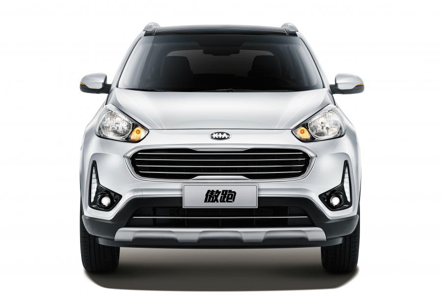  Kia KX3 2016 года  (фото 4 из 18)